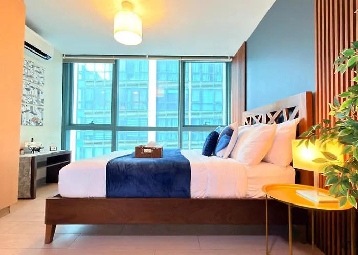 アパート Free Welcome Breakfast, Bgc 1br, 300mbps Fiber, Steps To Mitsukoshi & Uptown, 12q *