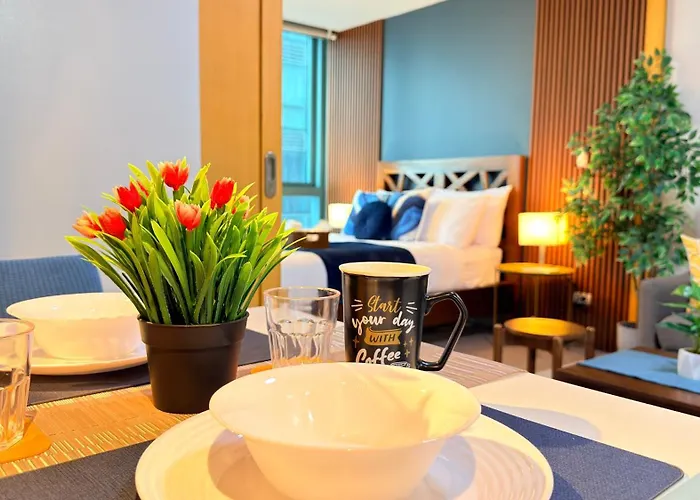 Free Welcome Breakfast, Bgc 1br, 300mbps Fiber, Steps To Mitsukoshi & Uptown, 12q マニラ市